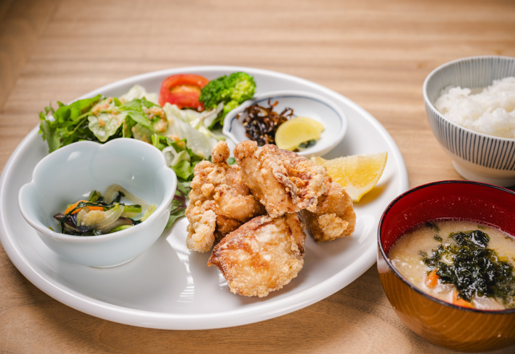 唐揚げ定食